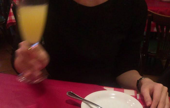 レストランで食事